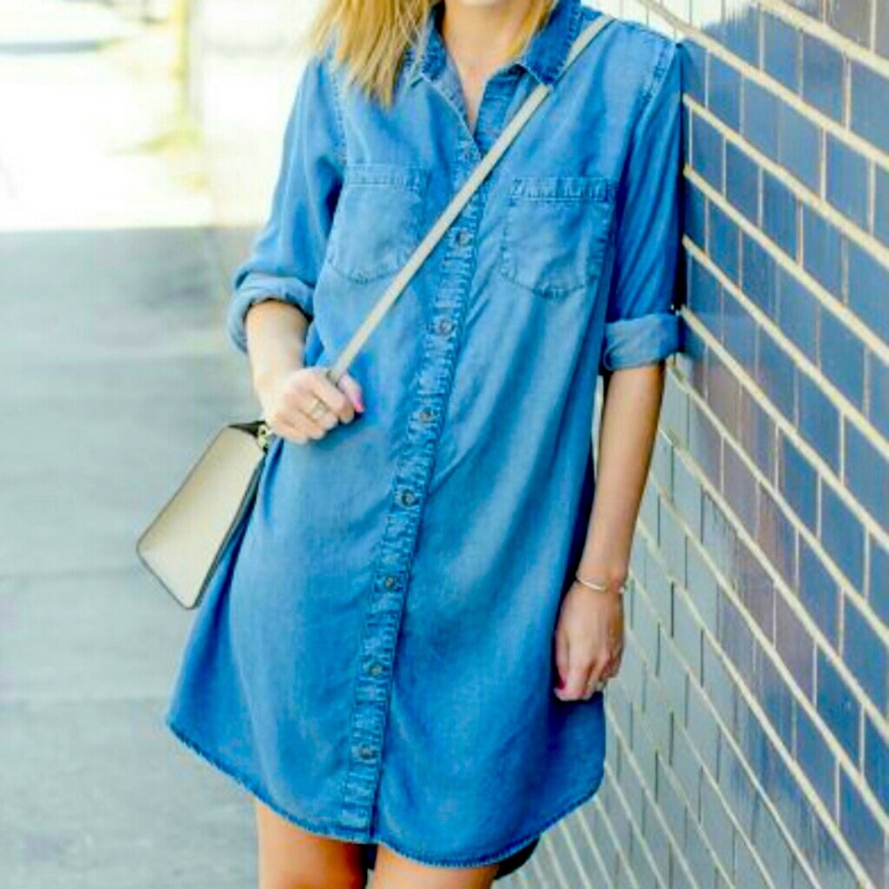 Tie waist chambray shirt; Merona Size Medium - Picture 1 of 10